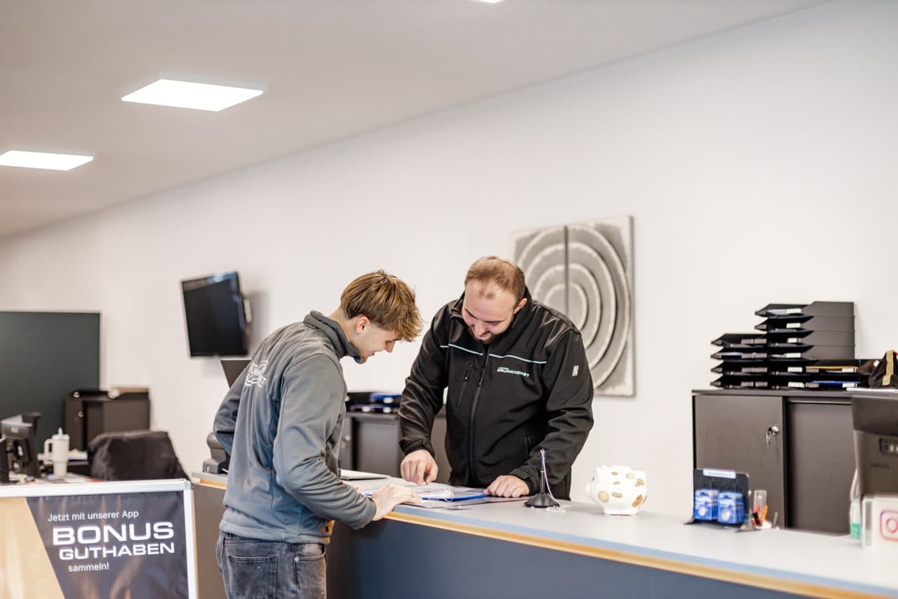 Autohaus Brunkhorst: Verkaufsassistenz